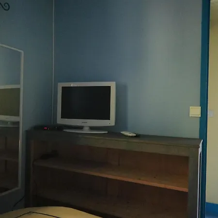 Maison Toute Equipee Avec Jardin Pour 6 Personnes Dans Un Quartier Calme Tatil Evi
